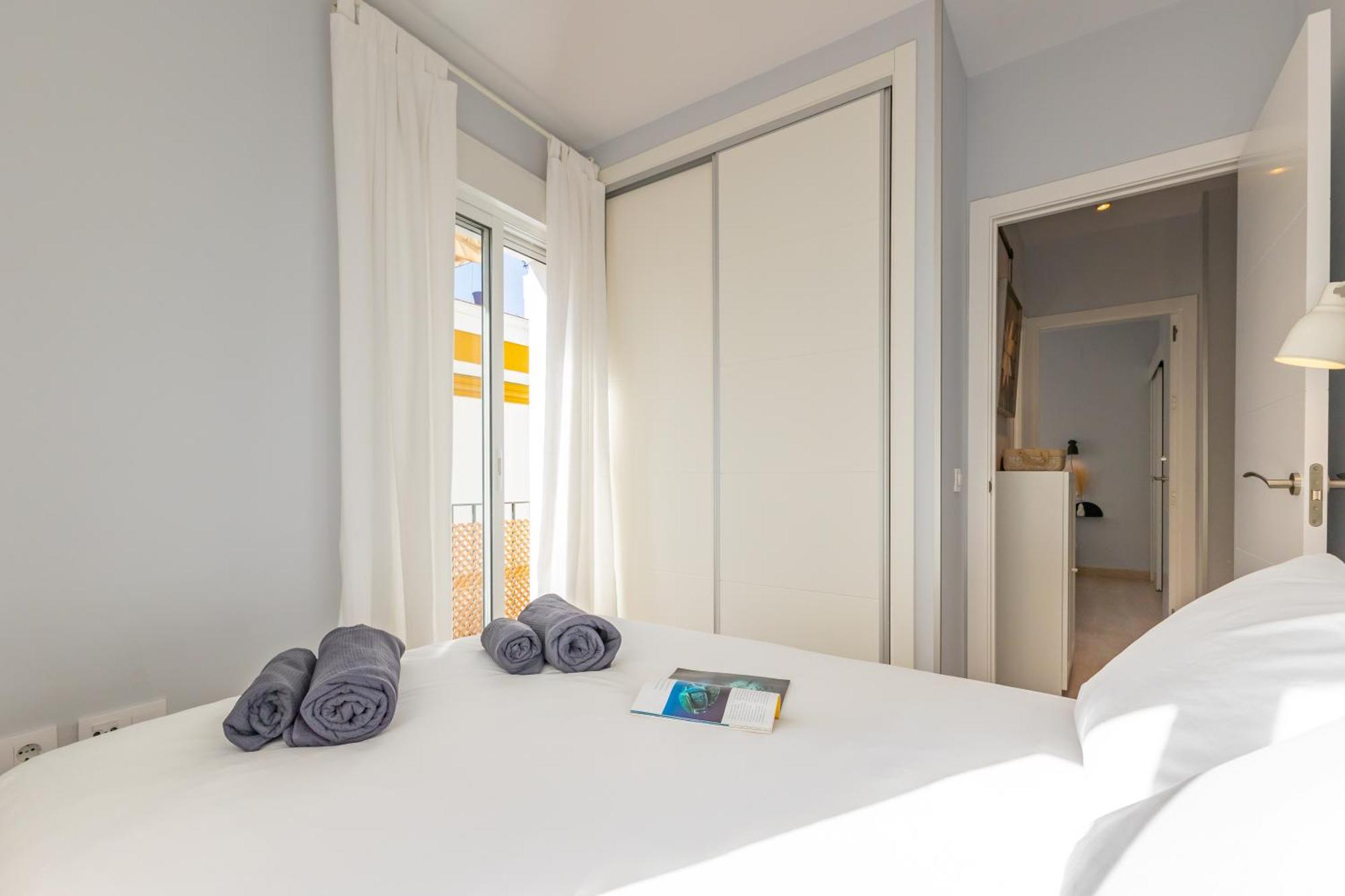 Charming 2 Bedroom Apartment At Iconic Triana Neighborhood By Ocityzen إشبيلية المظهر الخارجي الصورة