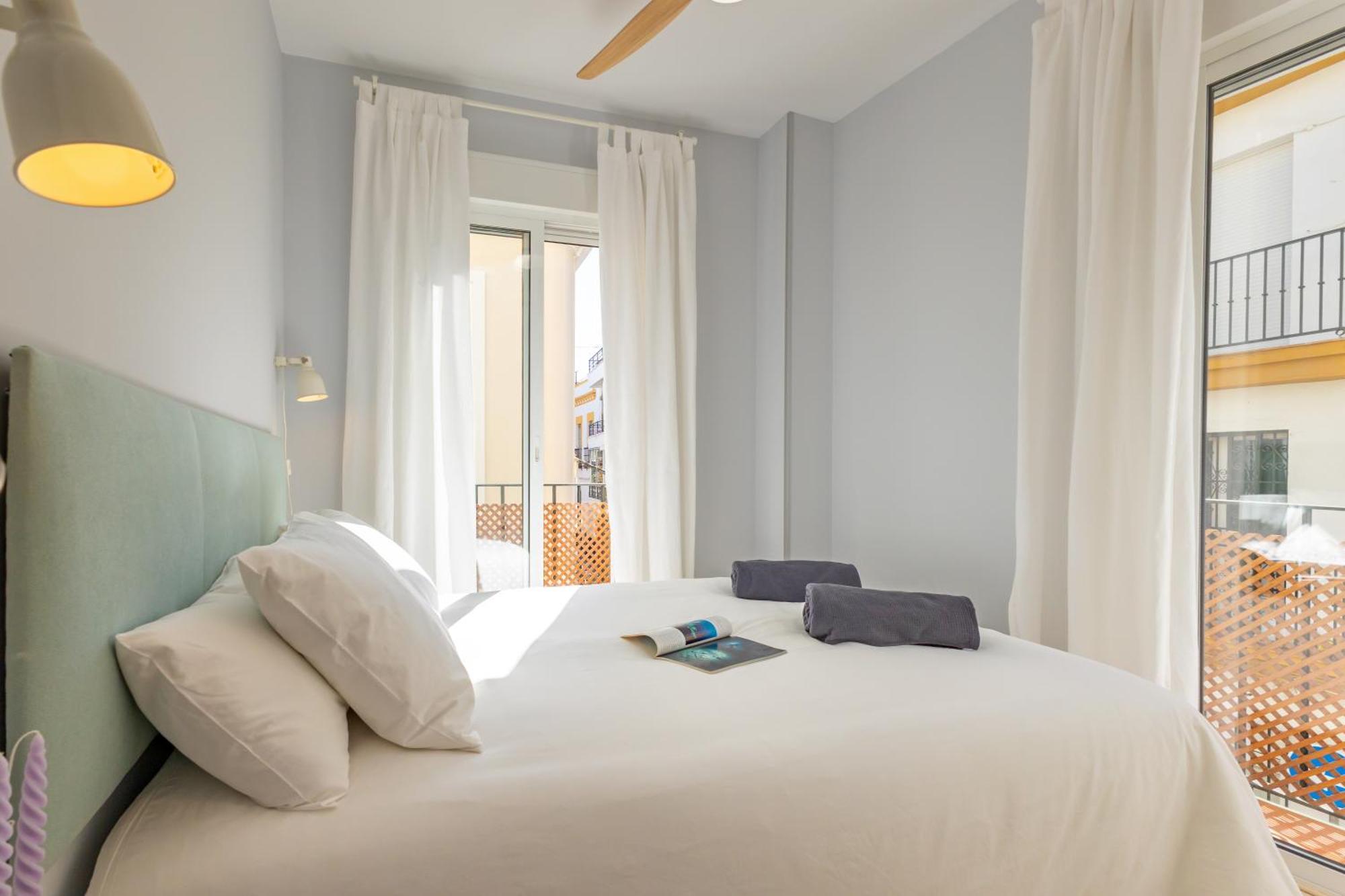 Charming 2 Bedroom Apartment At Iconic Triana Neighborhood By Ocityzen إشبيلية المظهر الخارجي الصورة